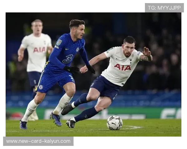 热刺中场的防守拦截彻底遏制对手进攻