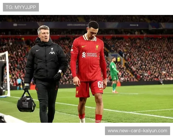 利物浦加强外围压制,阿诺德远射差点钻入死角