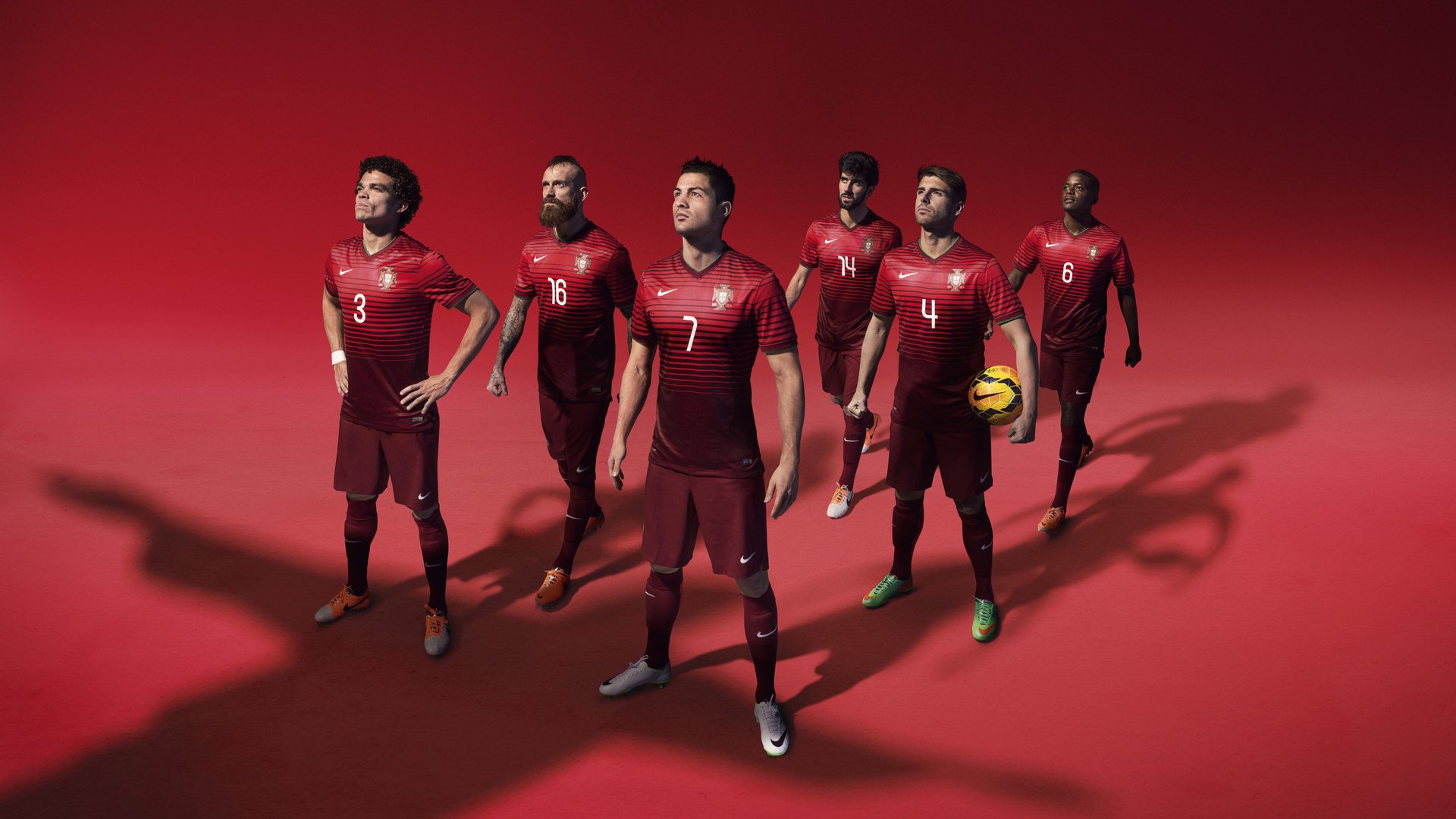 公司团建迷你马拉松 CEO与员工一起跑完全程